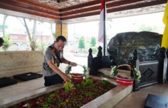 Kapolri Ziarah ke Makam Bung Karno, Menyerap Semangat Kepemimpinan