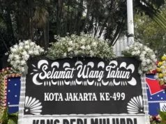 Karangan Bunga Hitam-Putih Dedi Mulyadi Menarik Perhatian di HUT Jakarta