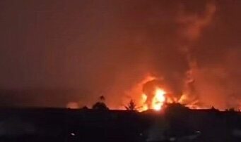 Kebakaran Hebat Hanguskan Pabrik Karet di Tangerang