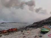 Kebakaran TPA Jatiwaringin Meluas, Tiga Kecamatan Diimbau Waspadai Asap