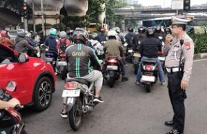 Kecelakaan di Cawang Ganggu Arus Lalin MT Haryono