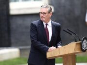 Keir Starmer: Dari Pengacara HAM ke Pemimpin Inggris di Tengah Krisis