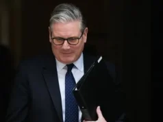 Keir Starmer Mundur, Tekanan Politik Tak Terbendung