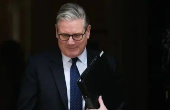 Keir Starmer Mundur, Tekanan Politik Tak Terbendung