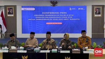 Ketua-Ombudsman-Hery-Susanto-Dipecat-Tak-Hormat