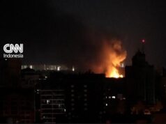 Kyiv Diguncang Serangan Rudal, Asap Tebal Menyelimuti Kota