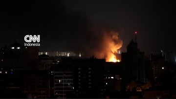 Kyiv Diguncang Serangan Rudal, Asap Tebal Menyelimuti Kota