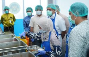 MBG di Pekanbaru, Andre Rosiade Apresiasi Pembenahan dan Keterlibatan UMKM