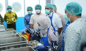 MBG di Pekanbaru, Andre Rosiade Apresiasi Pembenahan dan Keterlibatan UMKM