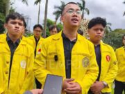 Mahasiswa Gabung Aksi Tuntut Pemerintah Berhenti Boros