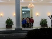 Mahasiswa Temui Wapres Gibran, Tuntut Audit MBG dan Hentikan Kenaikan BBM