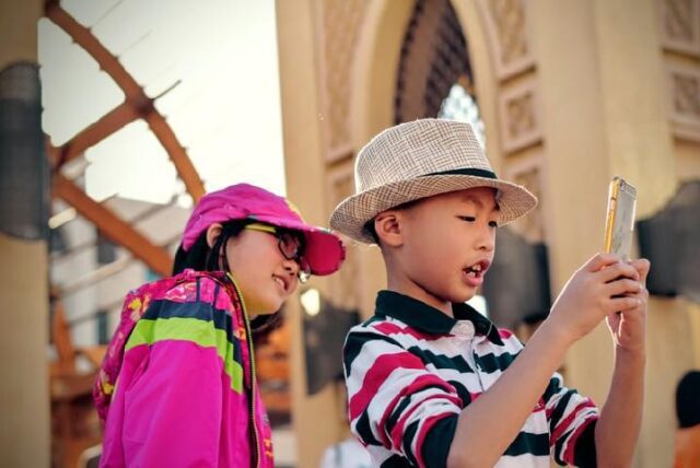 Malaysia Larang Anak di Bawah 16 Tahun Gunakan Media Sosial