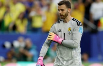 Manchester United Incar Kiper Skotlandia sebagai Pengganti Onana