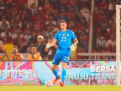 Martinez, Tiga Tim, Satu Stadion