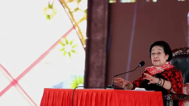 Megawati-Tinjau-Rumah-Kecil-Bung-Karno-Minta-Museum-Diperbaiki