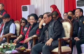 Megawati dan Pimpinan DKI Hadiri Bung Karno Festival di Taman Proklamasi