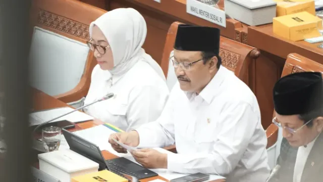 Mensos-Usul-Tambahan-Anggaran-Rp2249-Triliun-untuk-Sekolah-Rakyat