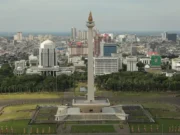Monas dan Bundaran HI Padam Sejam untuk Bumi