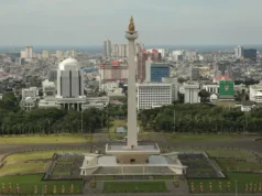 Monas dan Bundaran HI Padam Sejam untuk Bumi