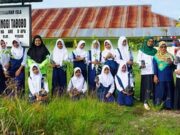 NHM Gelar Aksi Bersih Pantai dan Tanam 19 Pohon