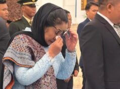 Nanik Deyang Menangis Saat Dilantik Jadi Kepala BGN