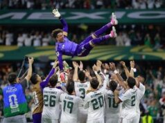 Ochoa, Sang Kiper Legenda, Tampil di Usia 40 Tahun di Piala Dunia