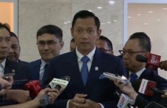 Oposisi Harus Bangun, Bukan Retak