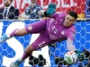 Orlando Gill, Kiper Paraguay yang Jual Sepatu Demi Biaya Lahiran Anak, Jadi Pahlawan di Piala Dunia 2026
