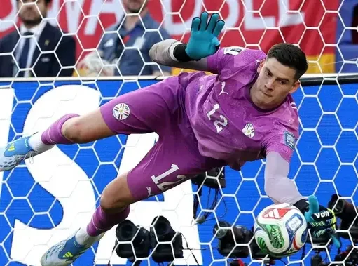Orlando Gill, Kiper Paraguay yang Jual Sepatu Demi Biaya Lahiran Anak, Jadi Pahlawan di Piala Dunia 2026