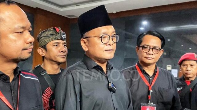 PDIP-Desak-Usut-Teror-Pelacak-Terhadap-Aktivis-UGM