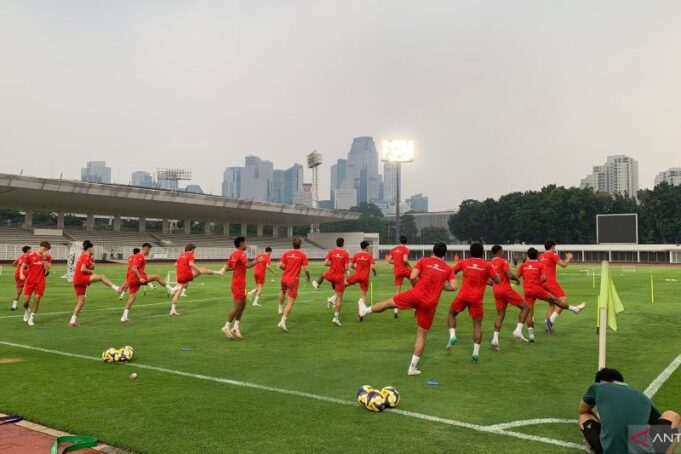Pelupessy dan Verdonk Terlambat Gabung Latihan Timnas