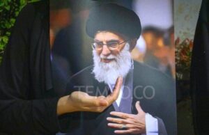 Pemakaman Khamenei Digelar Bertahap, Jutaan Warga Berduka