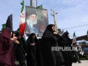 Pemakaman Khamenei Digelar Bertahap dari Teheran hingga Mashhad