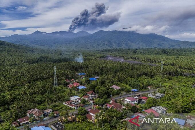Pemerintah Perketat Pengawasan Pendakian Gunung Api