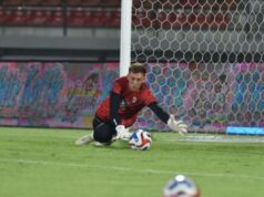 Persib Putus Kontrak Kiper Asing Adam Przybek