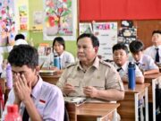 Perut Lapar Lebih Genting dari Politik