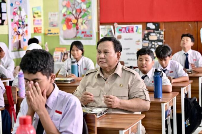 Perut Lapar Lebih Genting dari Politik