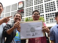 Polisi Periksa Kertas dan Tinta Ijazah Sebelum Tangkap Roy Suryo