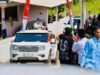 Prabowo Disambut Ribuan Warga di Sampang