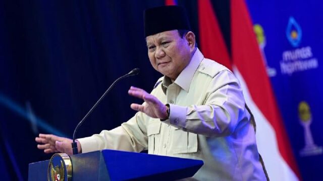 Prabowo-Indonesia-Salah-Arah-Sejak-1990-an