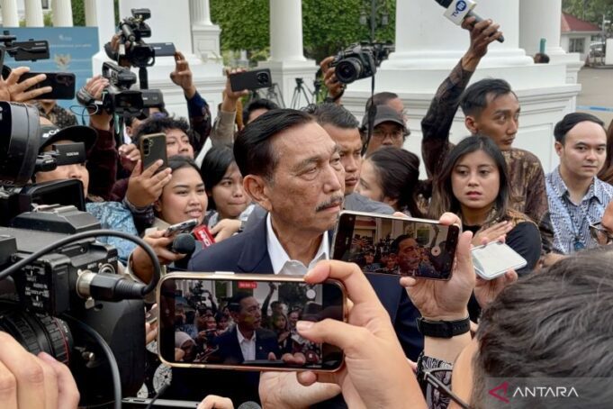 Prabowo Konsultasi Ekonomi dengan Luhut dan Chatib Basri