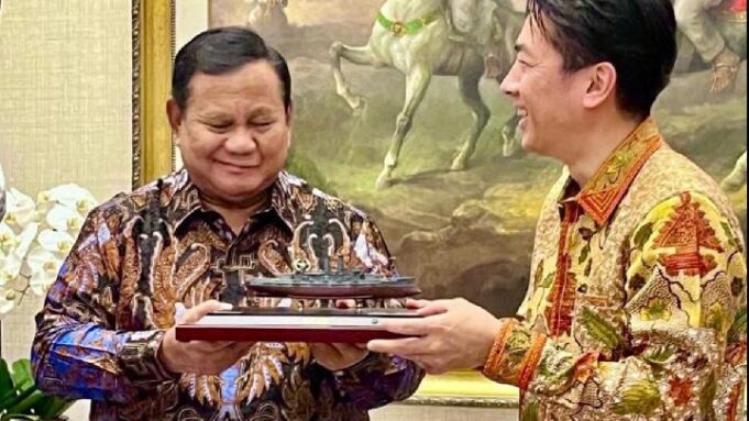 Prabowo Terima Menhan Jepang di Kediaman Pribadi