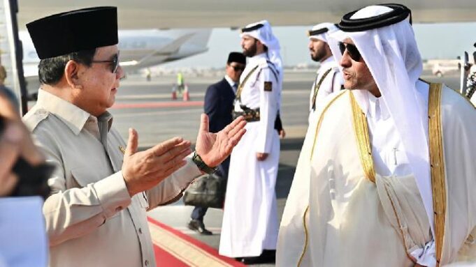 Prabowo Terima Menteri Pertahanan Qatar di Istana Merdeka