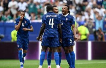 Prancis Hancurkan Irak 3-0 di Tengah Badai Philadelphia