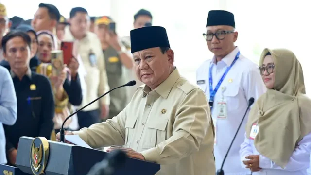 Presiden-Prabowo-Jawab-Kritikan-Kunjungan-Luar-Negeri-dengan-Sindiran-ke-Jokowi