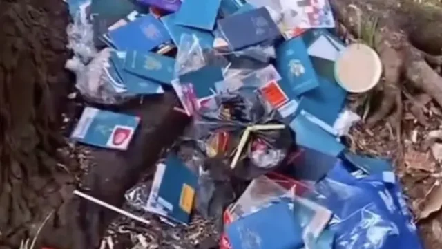 Puluhan-Paspor-Jemaah-Haji-Ditemukan-Berserakan-di-BSD