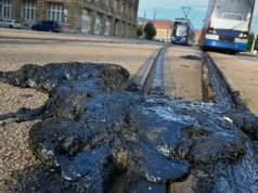 Rekor Panas Ekstrem Melelehkan Aspal di Jerman