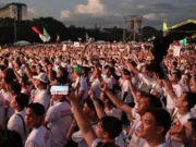 Ribuan Jemaat INC Filipina demonstrasi protes penangkapan senator sekutu Duterte