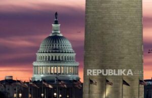 Ricuh di Kongres AS, Menteri Trump Bentak Anggota DPR: Jangan Tunjuk Saya!