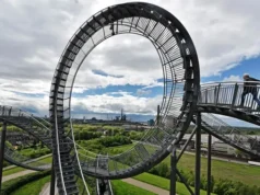 Roller Coaster Pertama AS Meluncur di Coney Island